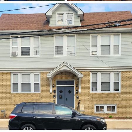 Apartmán Ooohlala! 2 Beds And 2 Full Baths W/Free Parking Newark Exteriér fotografie