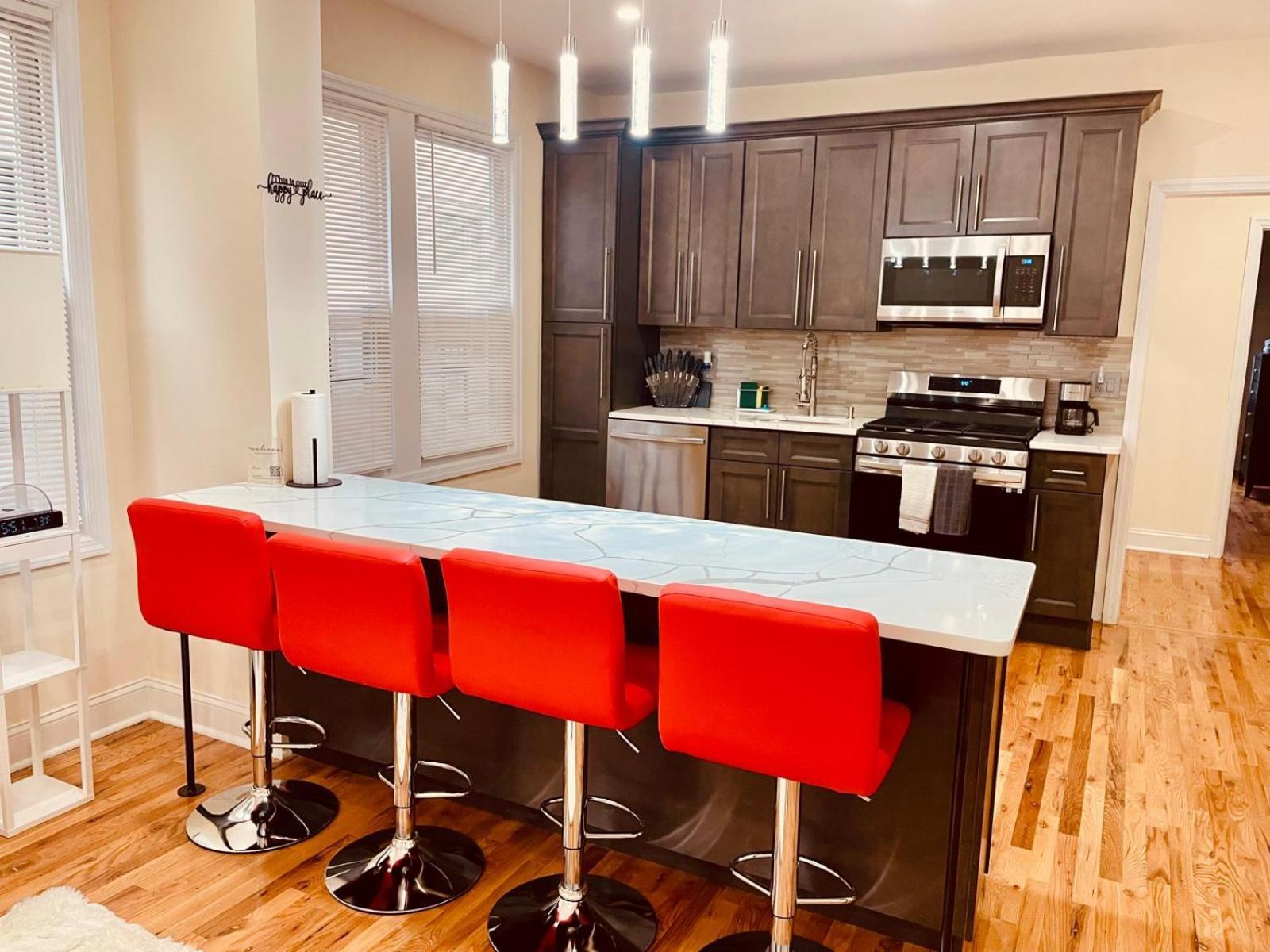 Apartmán Ooohlala! 2 Beds And 2 Full Baths W/Free Parking Newark Exteriér fotografie