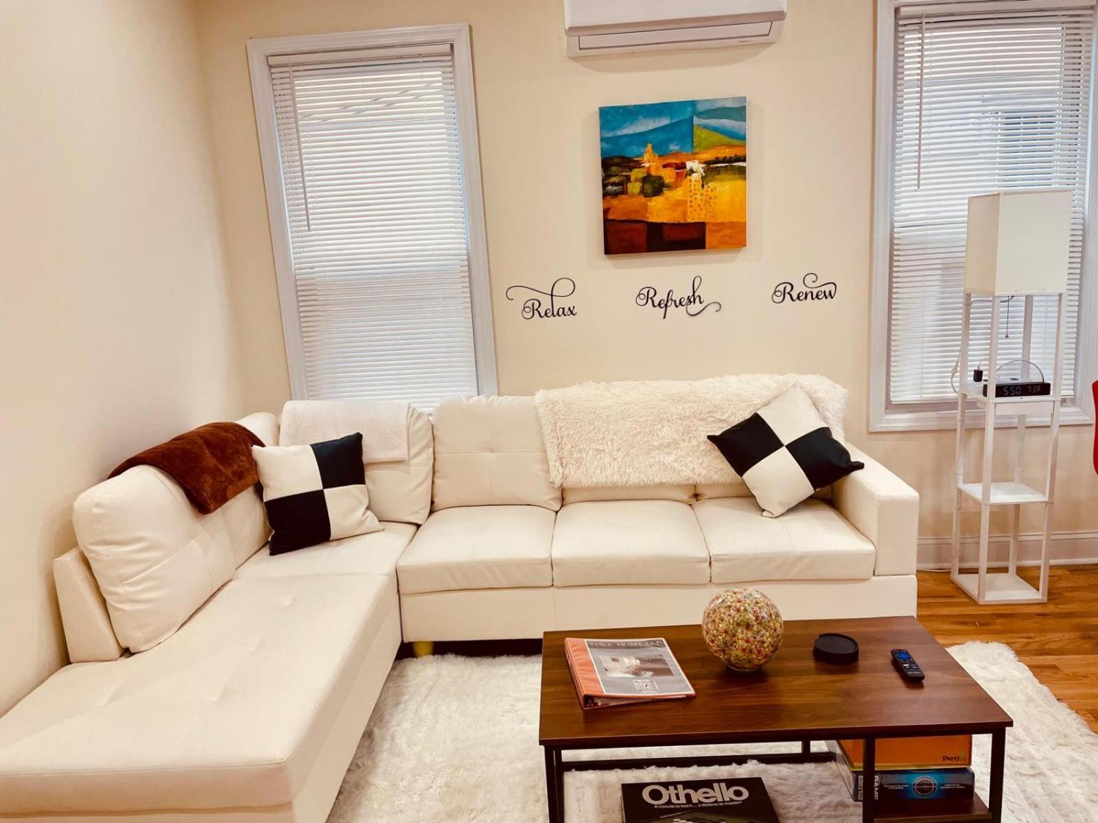 Apartmán Ooohlala! 2 Beds And 2 Full Baths W/Free Parking Newark Exteriér fotografie
