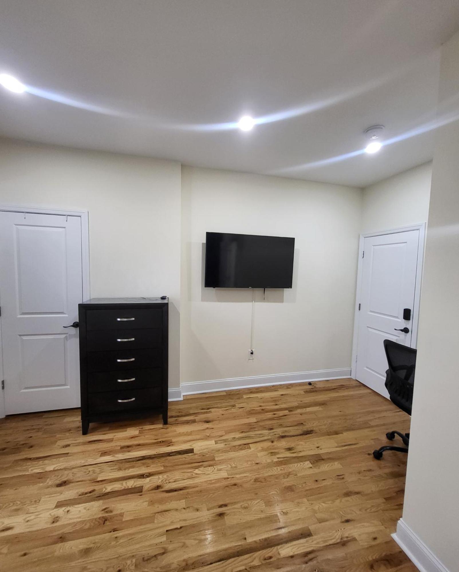 Apartmán Ooohlala! 2 Beds And 2 Full Baths W/Free Parking Newark Exteriér fotografie