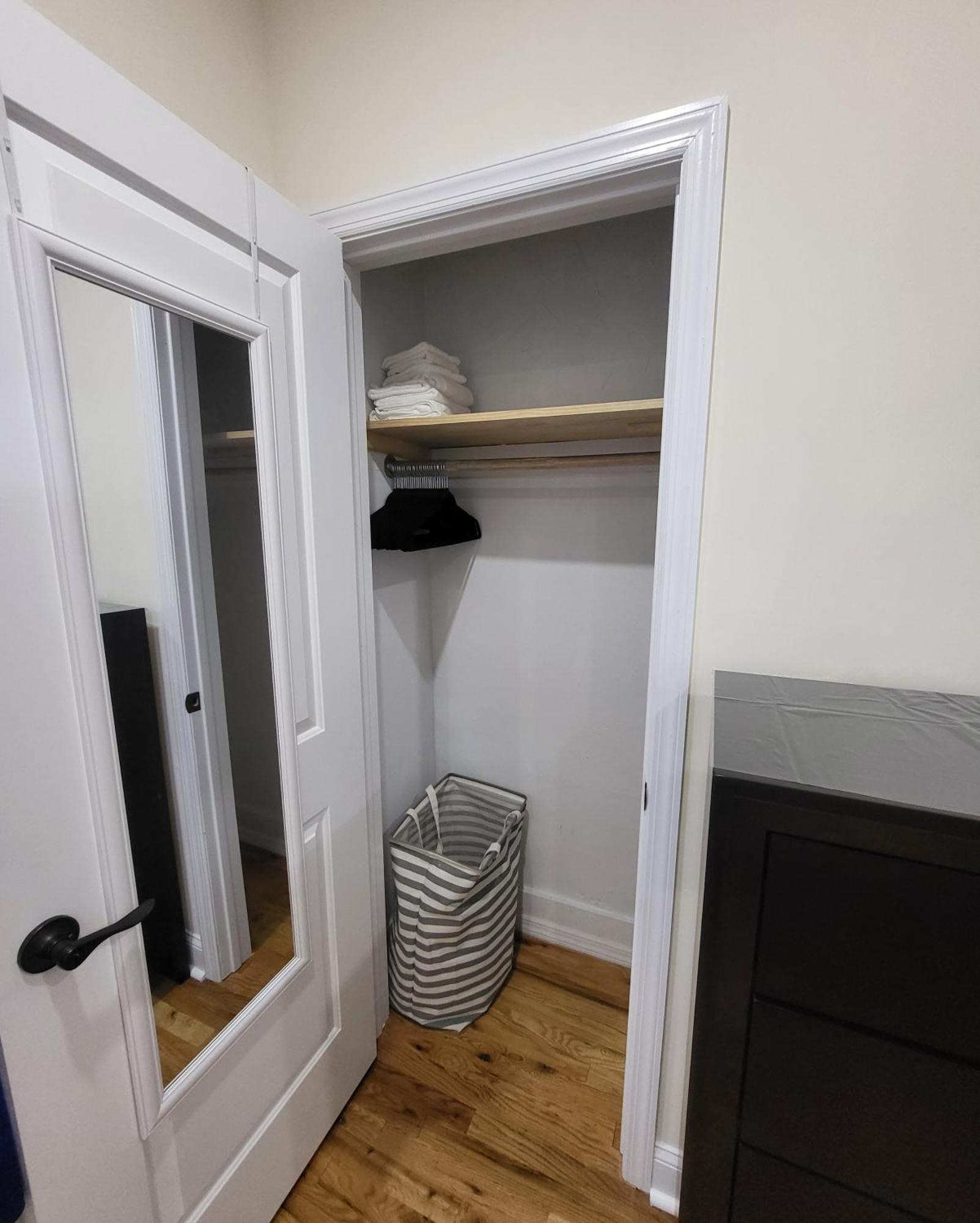Apartmán Ooohlala! 2 Beds And 2 Full Baths W/Free Parking Newark Exteriér fotografie
